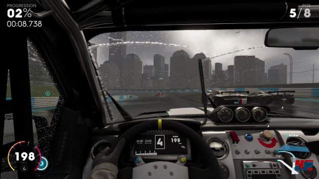 Aus der Cockpitsicht kommt das Unwetter noch strker zur Geltung.