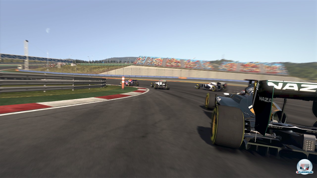 Schwchere Grafik, niedrigere Bildrate: Die PS3 fhrt bei der Formel 1 den anderen Plattformen hinterher.