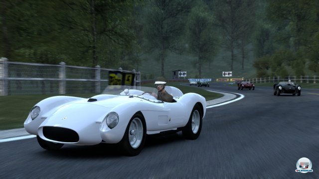 Der Fuhrpark umfasst Modelle aus ber 60 Jahren Ferrari-Geschichte.