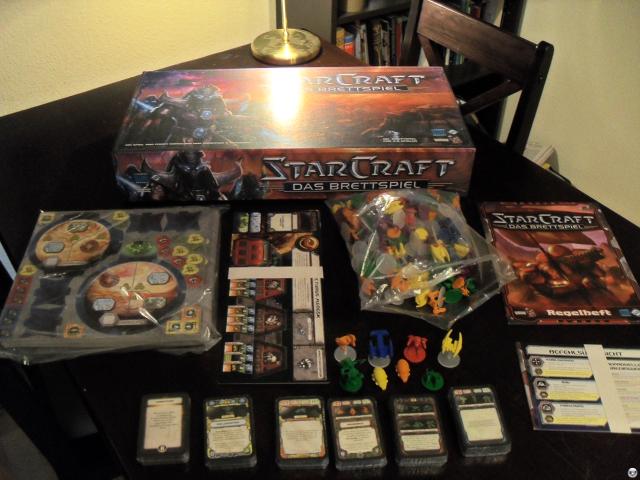 StarCraft - Das Brettspiel: In der Box ist verdammt viel drin - alleine 180 Figuren fr sechs Fraktionen.