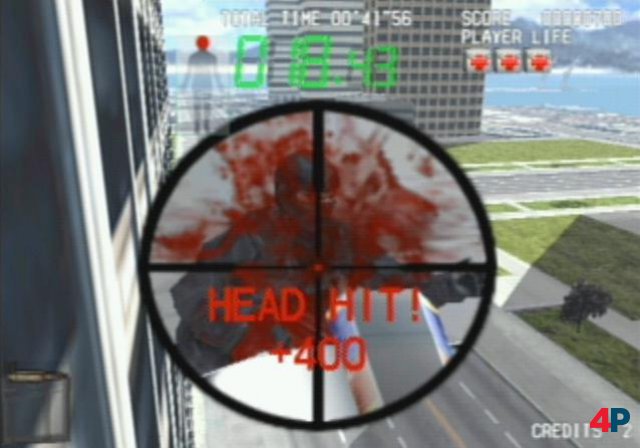 Silent Scope beeindruckte in der Spielhalle durch seine Scharfschtzen-Hardware, in der PS2-Version blieb davon wenig brig. Geschossen wurde brigens auf Terroristen.