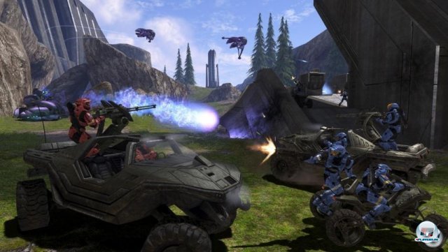 <b>Halo 3 (Xbox 360, 2007)</b> <br><br>   Halo 3 war der bislang konservativste Teil: Spielerisch blieb fast alles beim Alten, dafr gab es auf der Xbox 360 HD-Kulissen. Im Vergleich zu Grafik-Bomben wie Gears of War wirkte das eckige Design aber ein wenig altbacken. 2288707