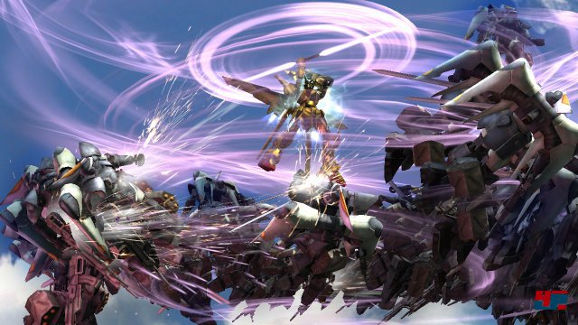 Technisch reit Dynasty Warriors: Gundam Reborn keine Bume aus - aufwndige Effekte hinterlassen aber einen schicken Eindruck.