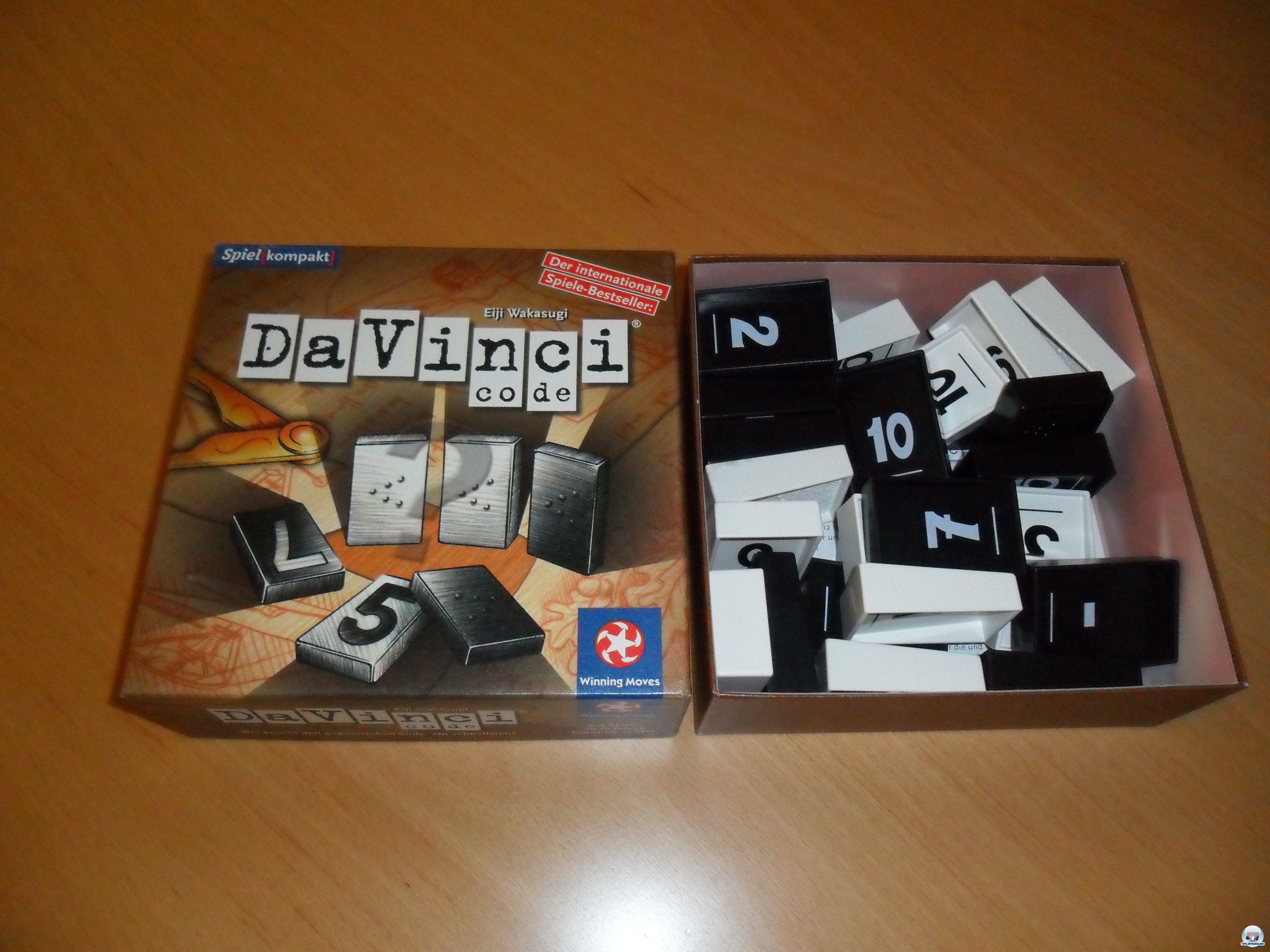 Da Vinci Code ist 2006 fr knapp zehn Euro auf Deutsch bei Winning Moves erschienen.