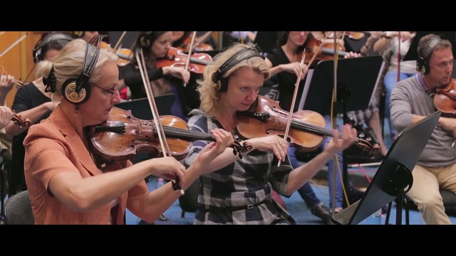 Main Theme Performance